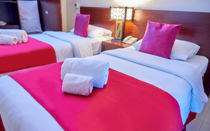 Click Square Hotel (Formerly  grand square hotel)