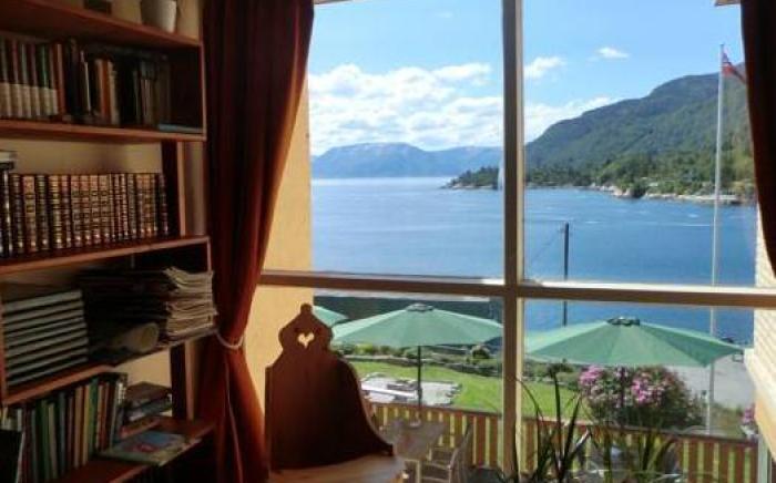 Lavik Fjord Hotel & Apartments