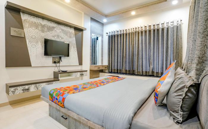 FabHotel Viva House - Talegaon