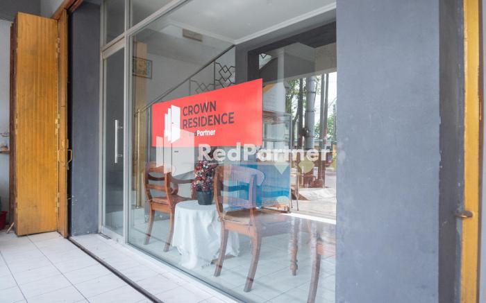 Crown Residence Hotel near Tugu Yogyakarta Mitra RedDoorz