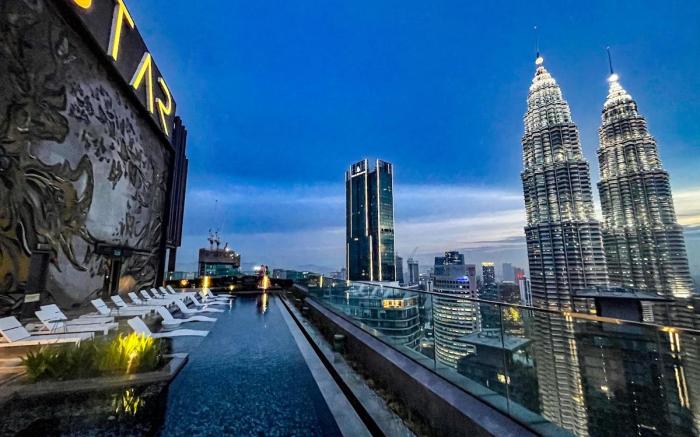 AXQUISITE SUITES AT KLCC