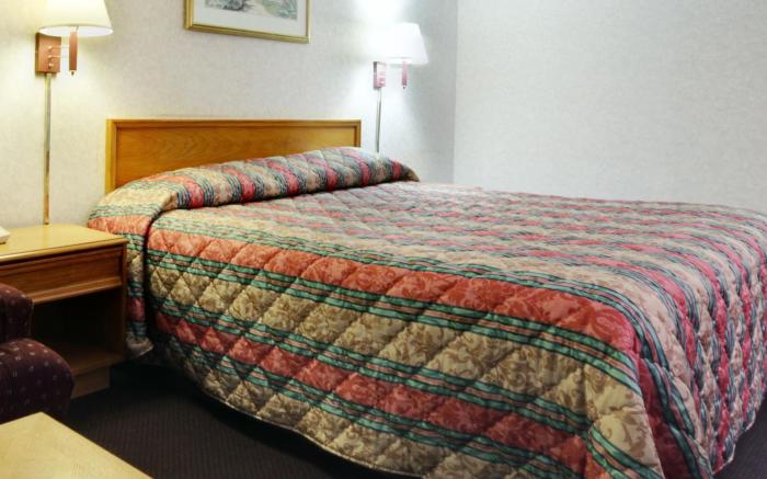 Americas Best Value Inn & Suites Macon at Eisenhower Pkwy