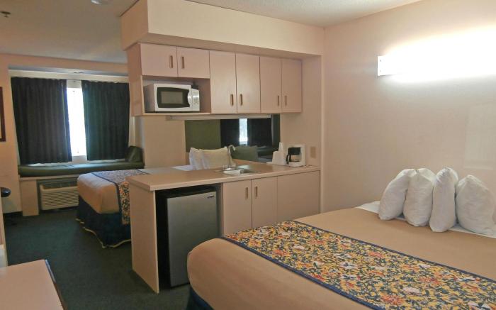 Americas Best Value Inn & Suites McDonough