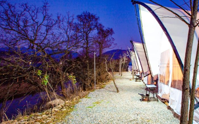 Gapyeong The Camp Caravan Glamping