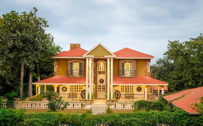 Amaatra Resorts