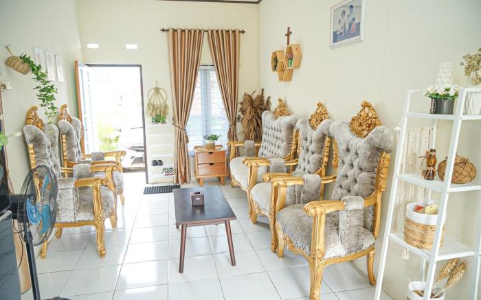 CASADOVA HOMESTAY (BOOKING OFFLINE JIKA KET PENUH)