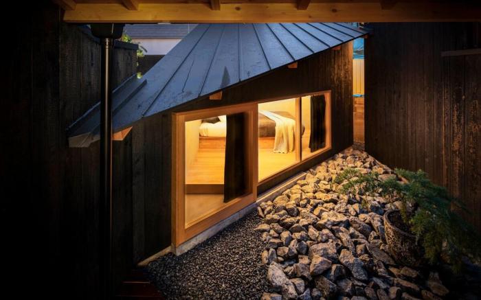 Contexted - 天 Ten   Triangle House