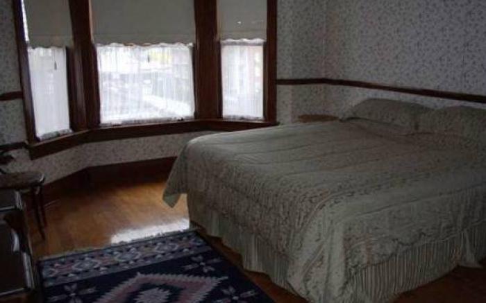 Arundel Mansions Hotel