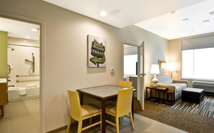 Home2 Suites by Hilton Dallas Downtown Baylor Scott & White