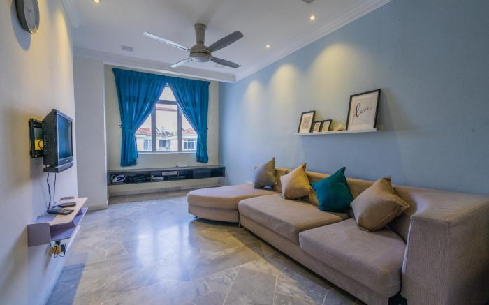Spacious 3-bedroom with Pool for 6 | Subang Jaya