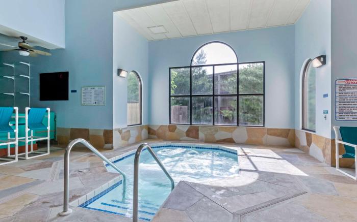 Atlantis Family Waterpark Hotel, Ascend Hotel Collection
