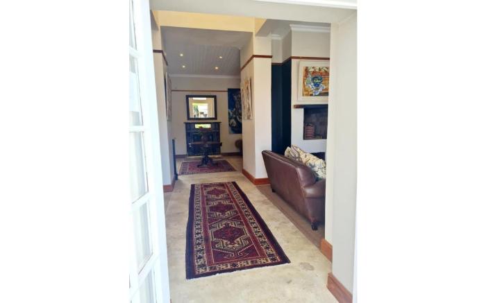 Karoo Art Hotel