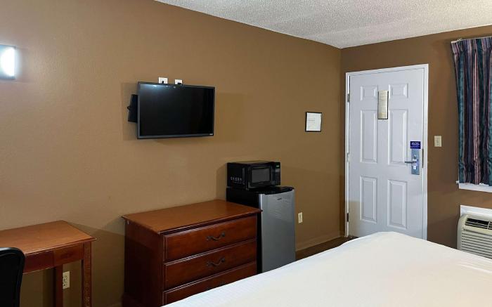 Motel 6 Millington, TN