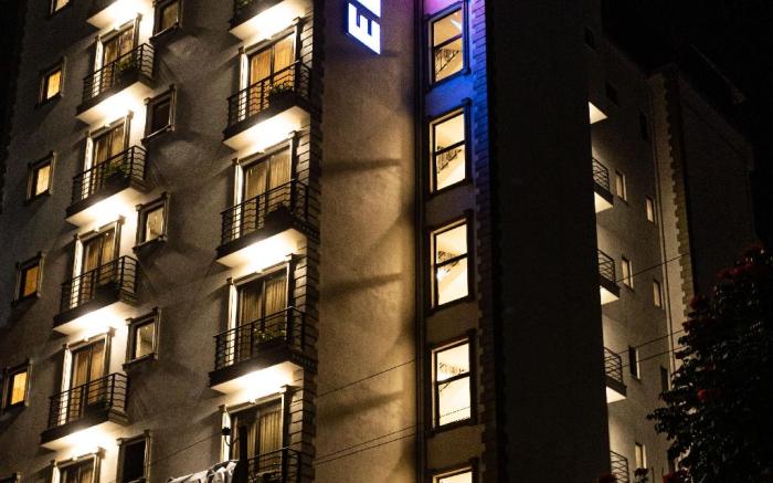 Elmo's Hotel