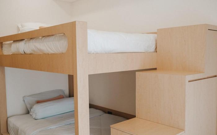 Cozy 2-Bed Studio Apartment - Pollux Habibie