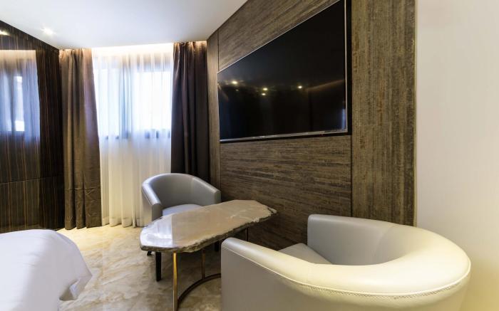 Guri Galmae Indi Present Hotel