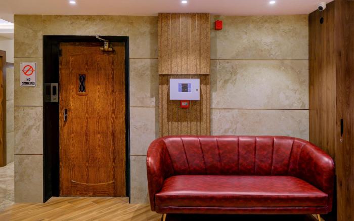 Metropolis Business Hotel