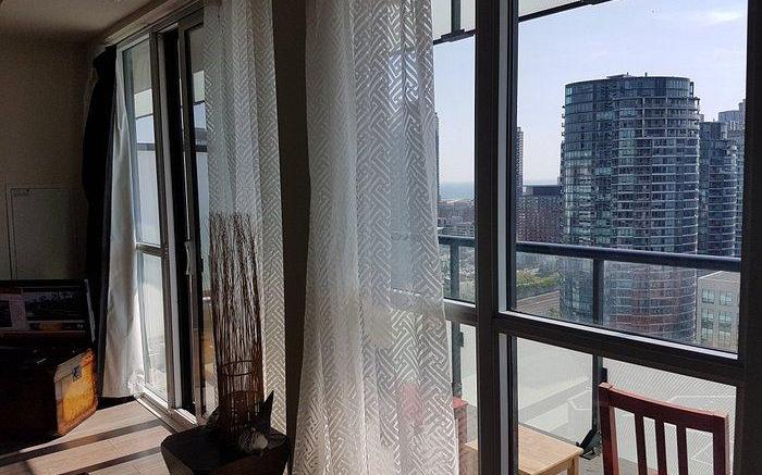 Life Suites Loft - CN Tower
