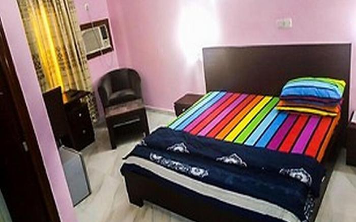 Carabana Hotel & Suites	