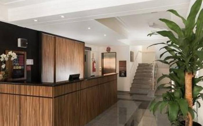Hotel Dois H