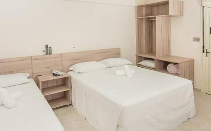Hotel Dois H