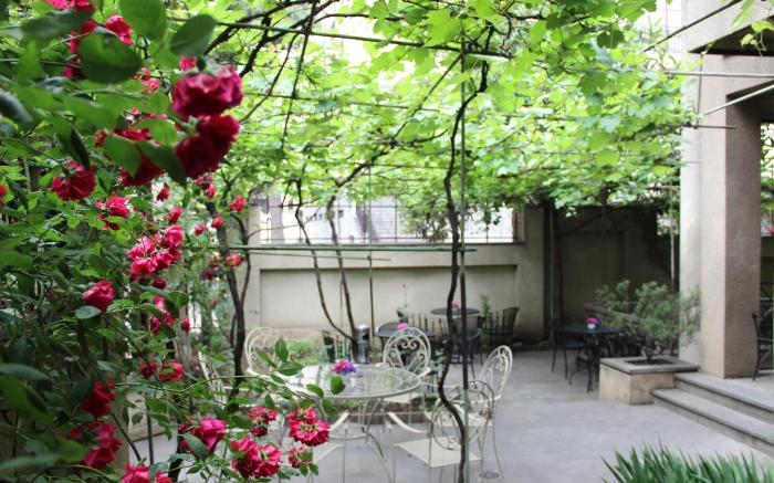 Iliani Hotel