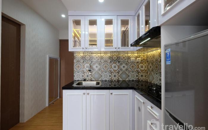 Fancy and Nice 2BR @Podomoro Golf View By Travelio