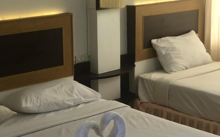 Polkadot Cafe&Hotel