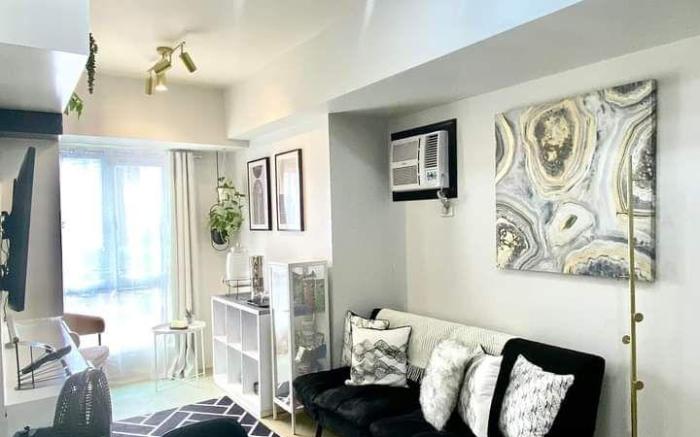 New 1-Bedroom Centrio Tower