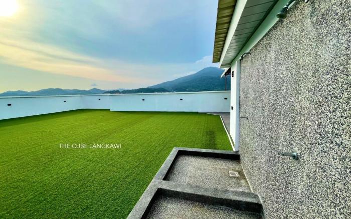 Seaview Cube ll w/Rooftop Pool