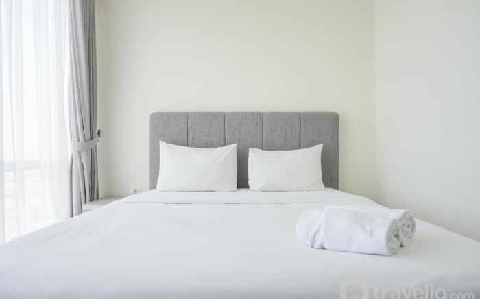 Comfy 2BR Private Lift at Menteng Park By Travelio