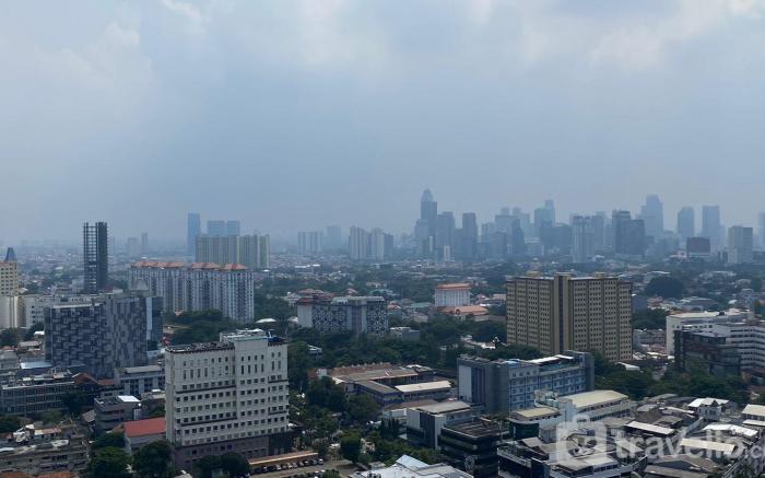 Elegant 2BR at 26th Floor Menteng Park By Travelio