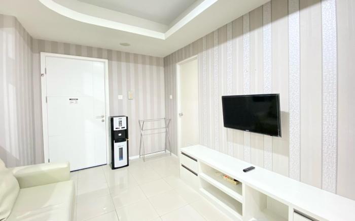 Spacious 2BR Parahyangan Residence By Travelio