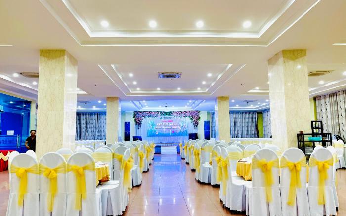 My Khe 2 Danang Seafront Hotel