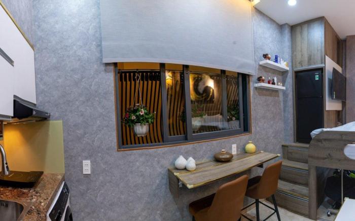 No 102 Luxe Stylish Apt in The Heart of District 1