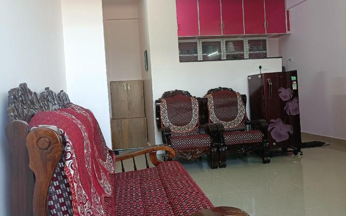 TWO BHK Furnished Flat Near-200 m-Guruvayur Temple