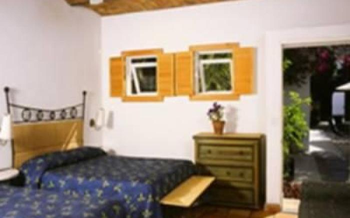 Los Milagros Hotel