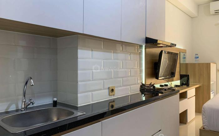 Minimalist Studio at Transpark Cibubur By Travelio