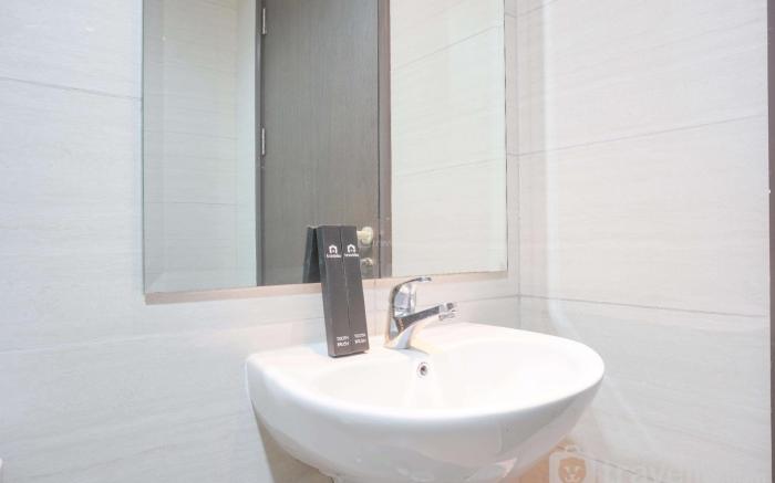 Elegant 3BR Ciputra International Apt By Travelio