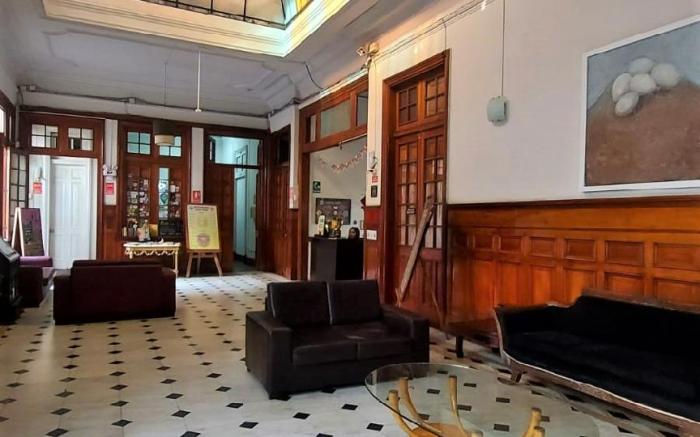 1900 Backpackers Hostel