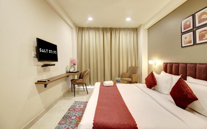 Saltstayz Select - Near Sohna Road City Center