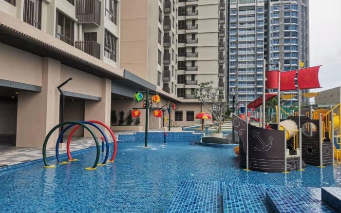 D'RZ Muslim Seaview Homestay@Bali Residence