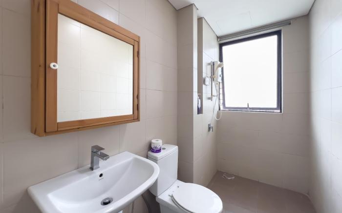 iCity 2-Bedroom Ap ThemePark, WaterPark & Mall