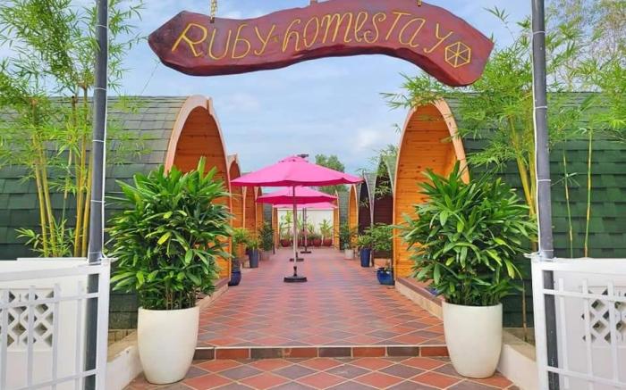 Ruby Cafe & Homestay