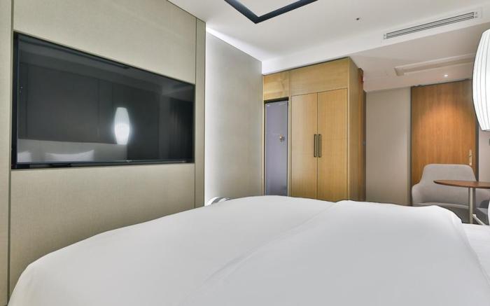 Billion Western Hotel