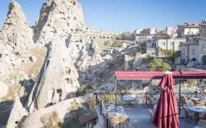 Hermes Cave Hotel