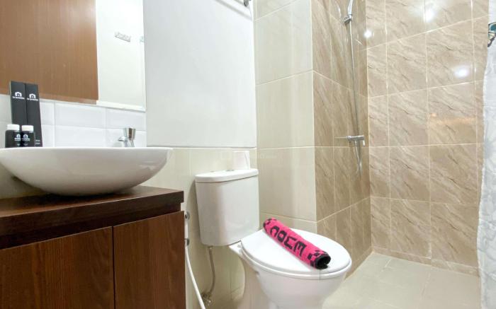 Great 2BR Transpark Juanda Bekasi Apt By Travelio