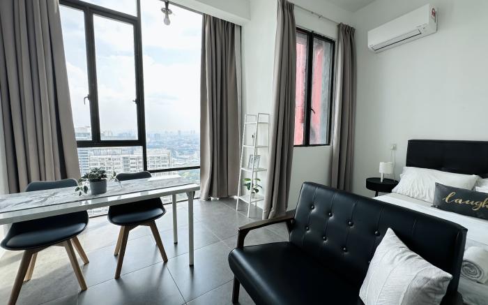 My Studio @ Empire Damansara (Netflix & Wifi)