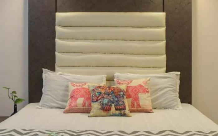 Silver leaf Estate stay