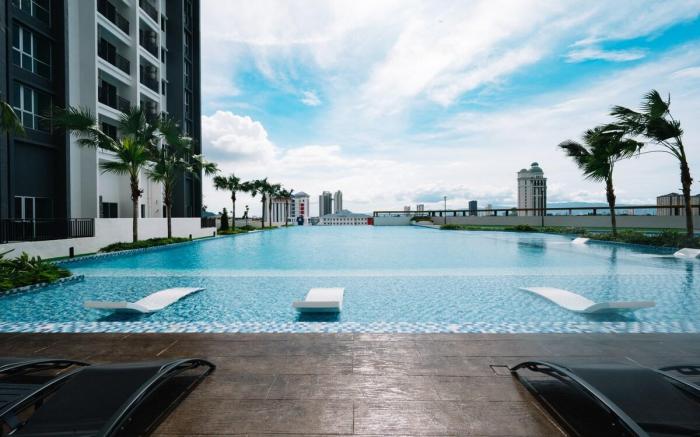 Awesome Pool Modern Cozy 3RoomSuite@METROPOL PERDA